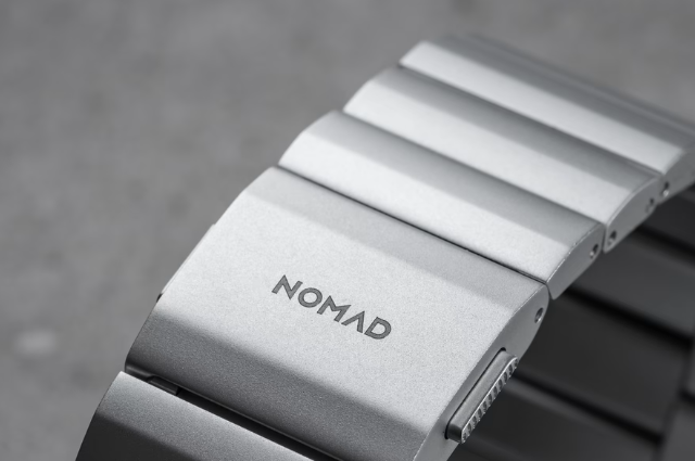 Correa metálica aluminio Nomad Aluminium Band Apple Watch 45/49 mm gris espacial